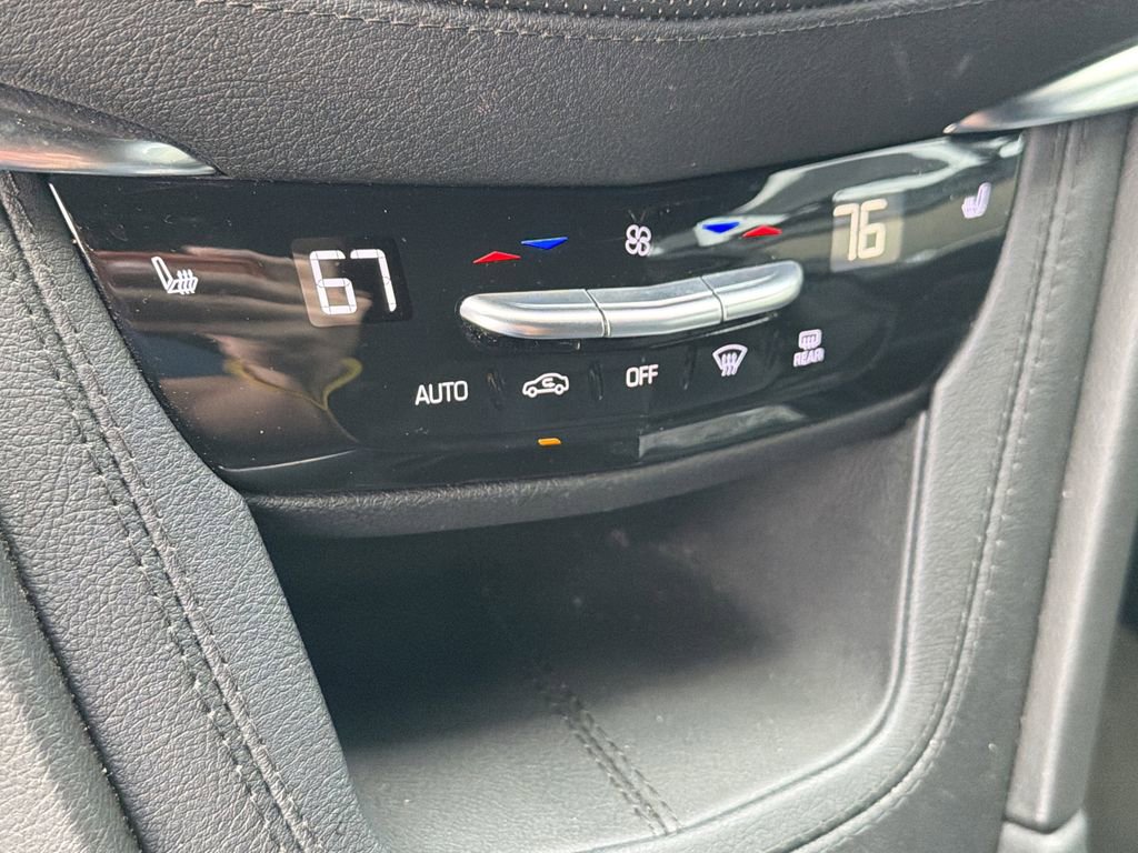 Certified 2024 Cadillac XT5 Luxury image 24