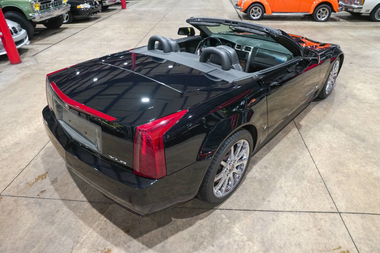 Used 2008 Cadillac XLR V RWD image 17