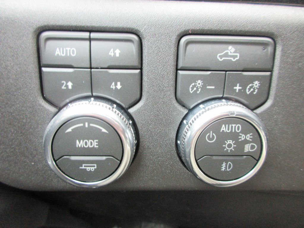 New 2026 GMC Sierra 2500 SLE w/ SLE Value Package; AWD/4WD image 17