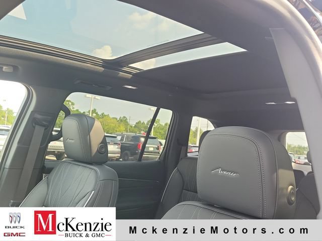 New 2026 Buick Enclave Avenir w/ Super Cruise Package FWD image 7
