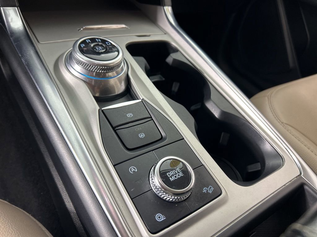 Used 2021 Ford Explorer Limited w/ Equipment Group 301A image 25