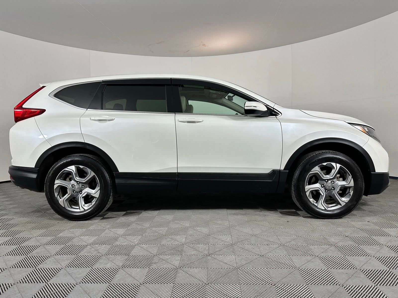 Used 2018 Honda CR-V EX image 27