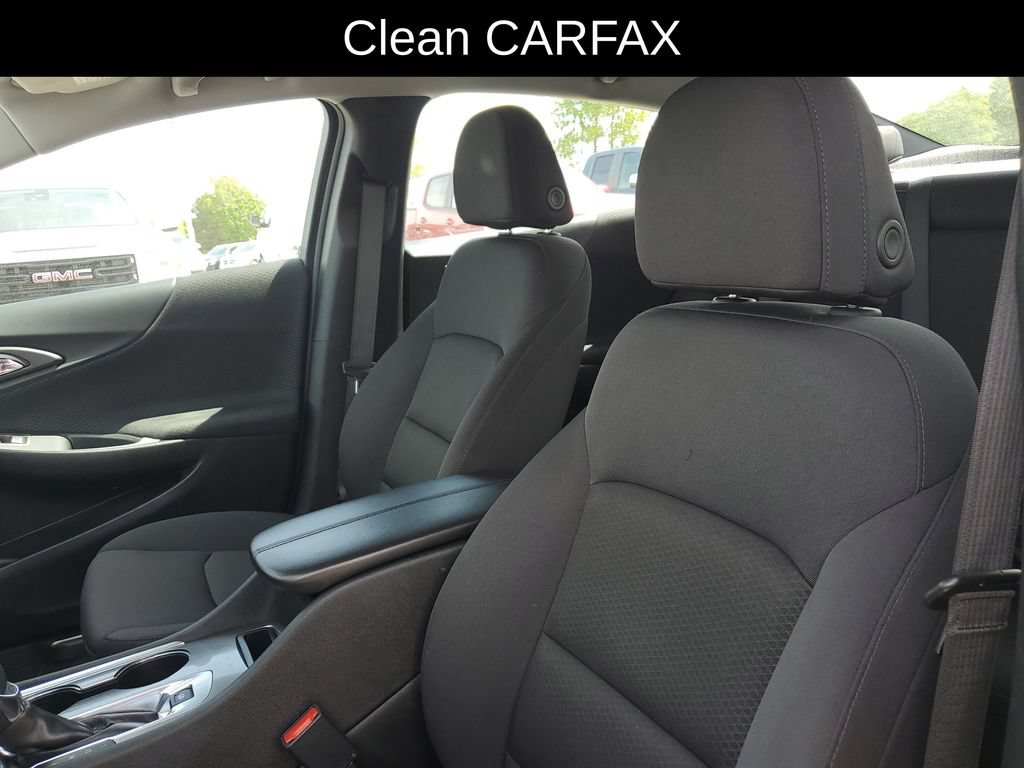 Used 2025 Chevrolet Malibu LT FWD image 5