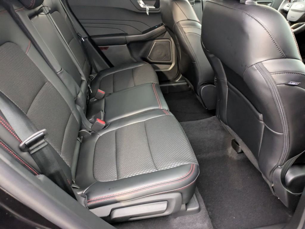 New 2026 Ford Escape ST-Line w/ Cold Weather Package image 43