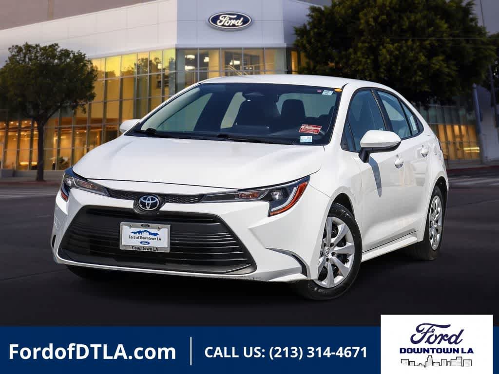 Used 2025 Toyota Corolla LE FWD image 1