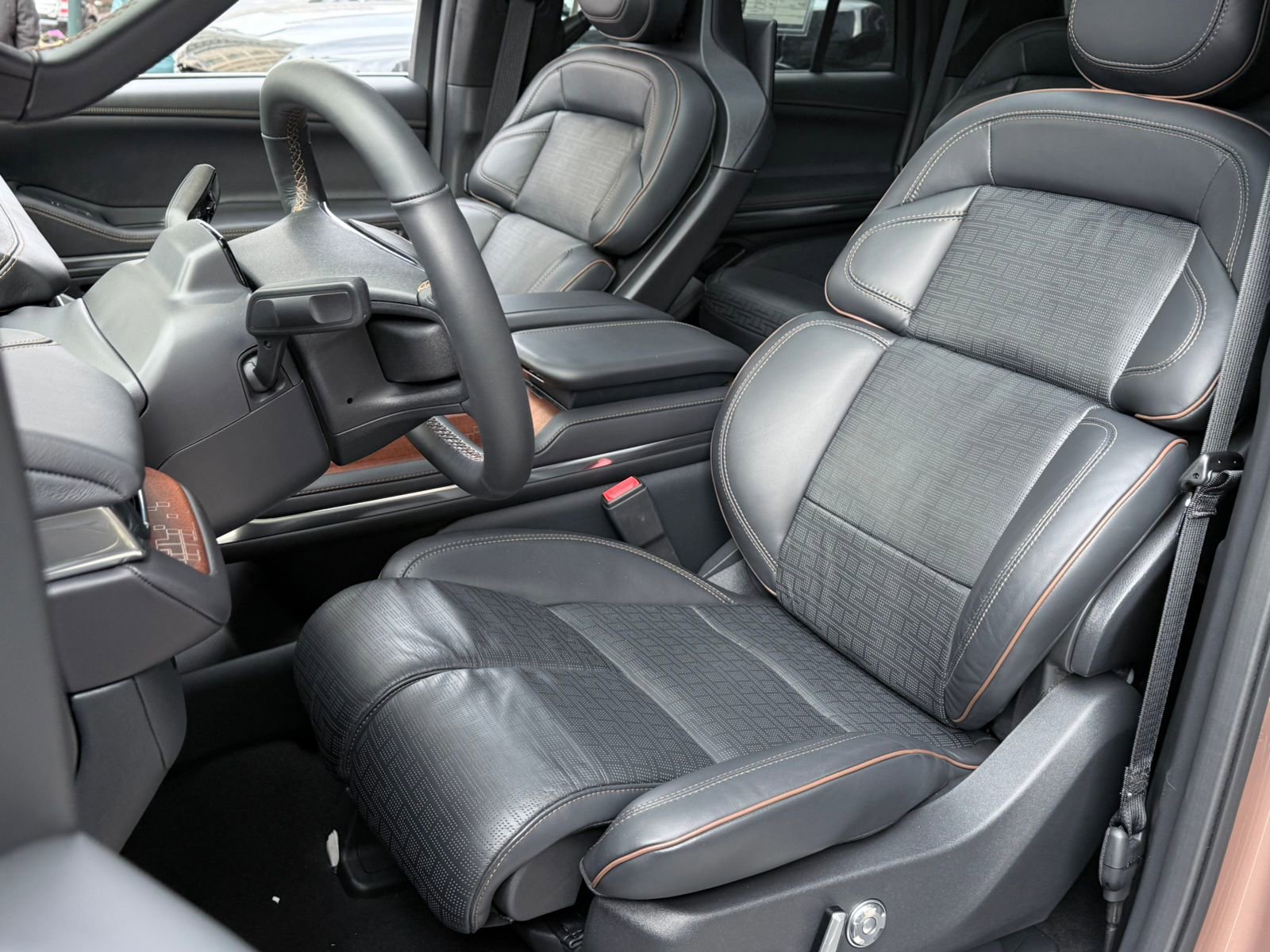 New 2025 Lincoln Navigator Black Label image 20