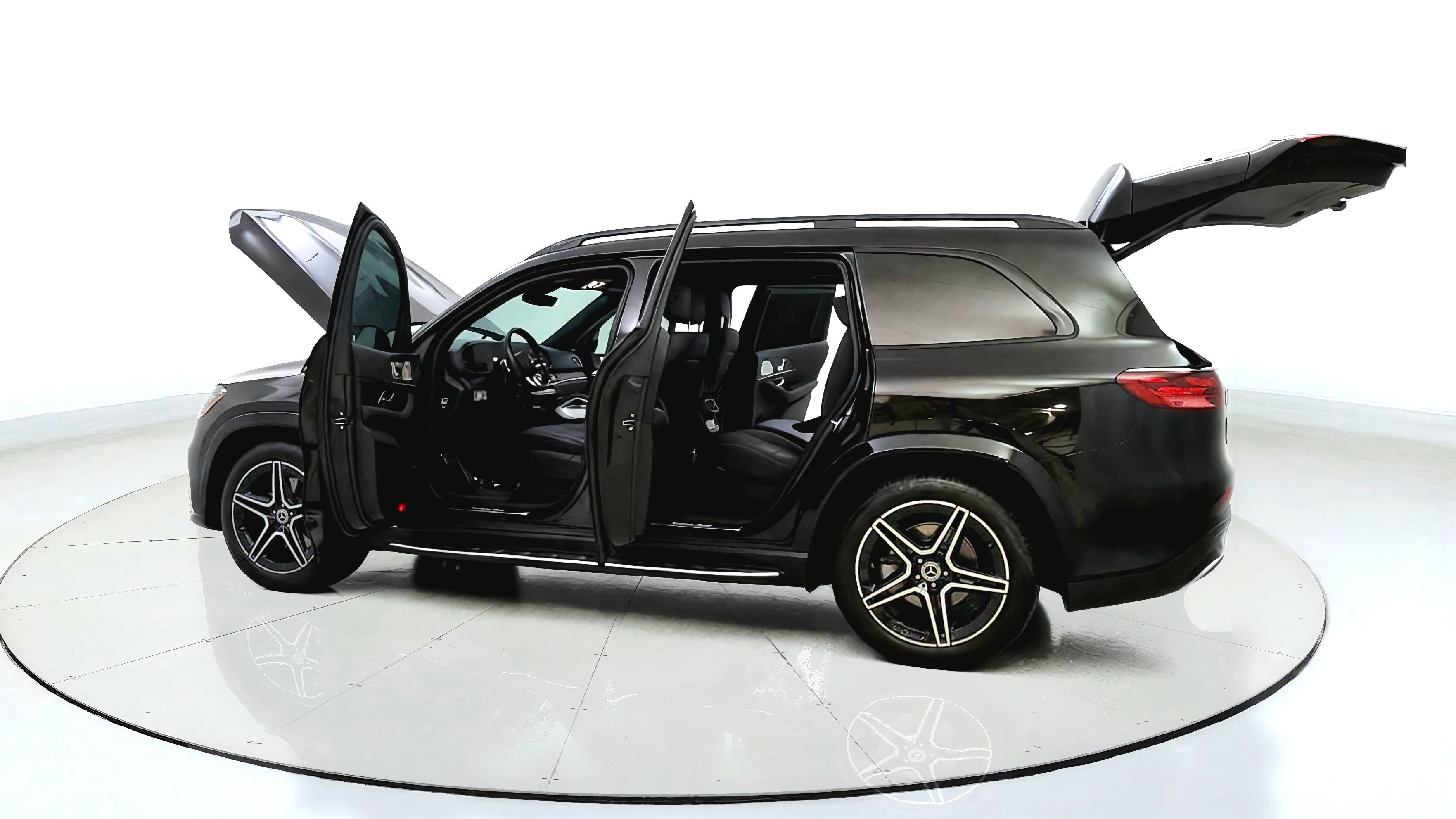 Used 2024 Mercedes-Benz GLS 450 4MATIC w/ AMG Line Exterior image 12