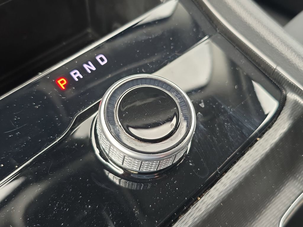 Used 2023 Jeep Grand Cherokee Laredo X image 28