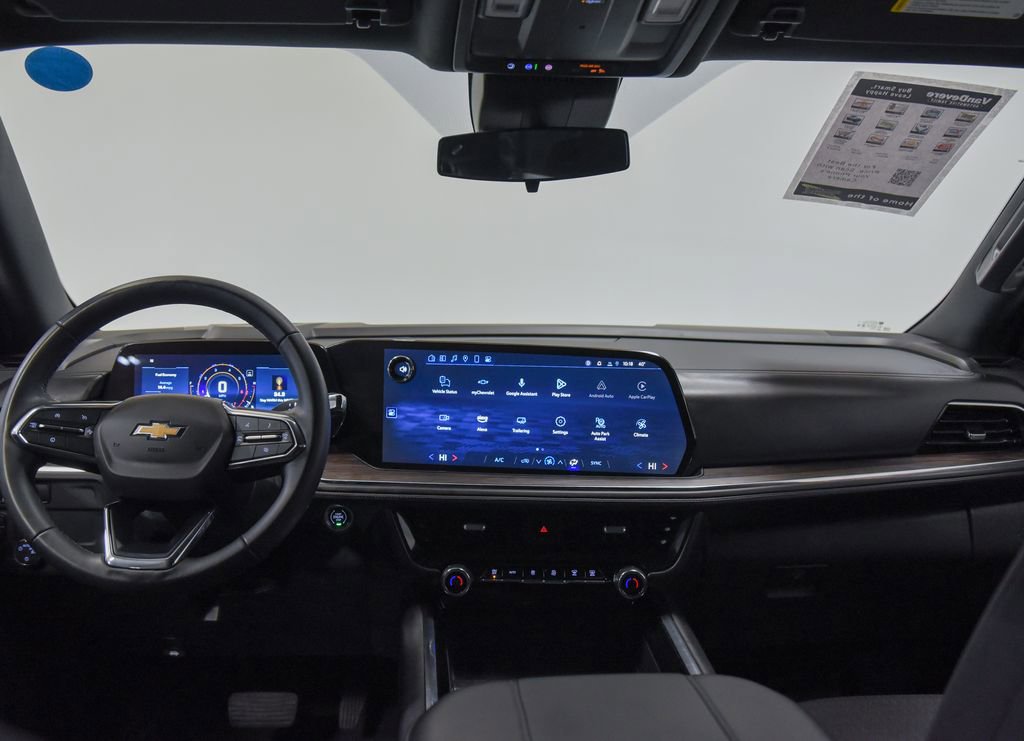 Used 2025 Chevrolet Suburban LS AWD/4WD image 31