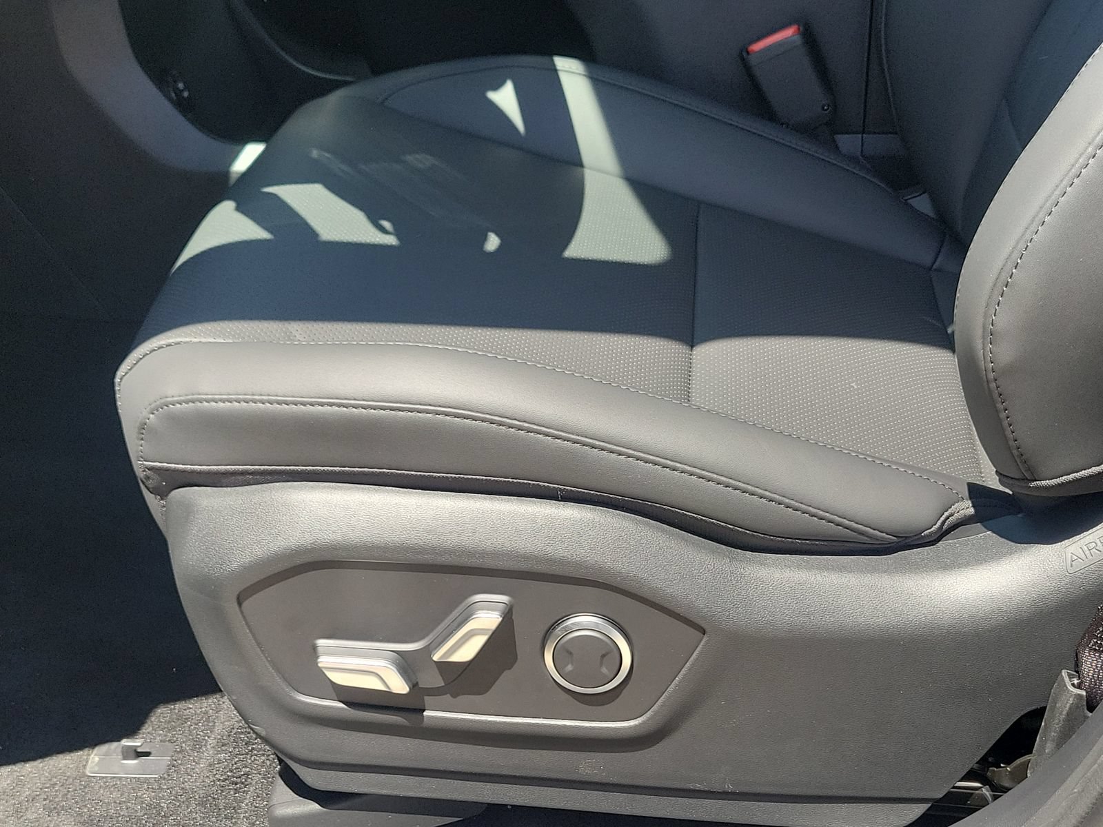 New 2026 Hyundai Santa Fe SEL AWD/4WD image 16