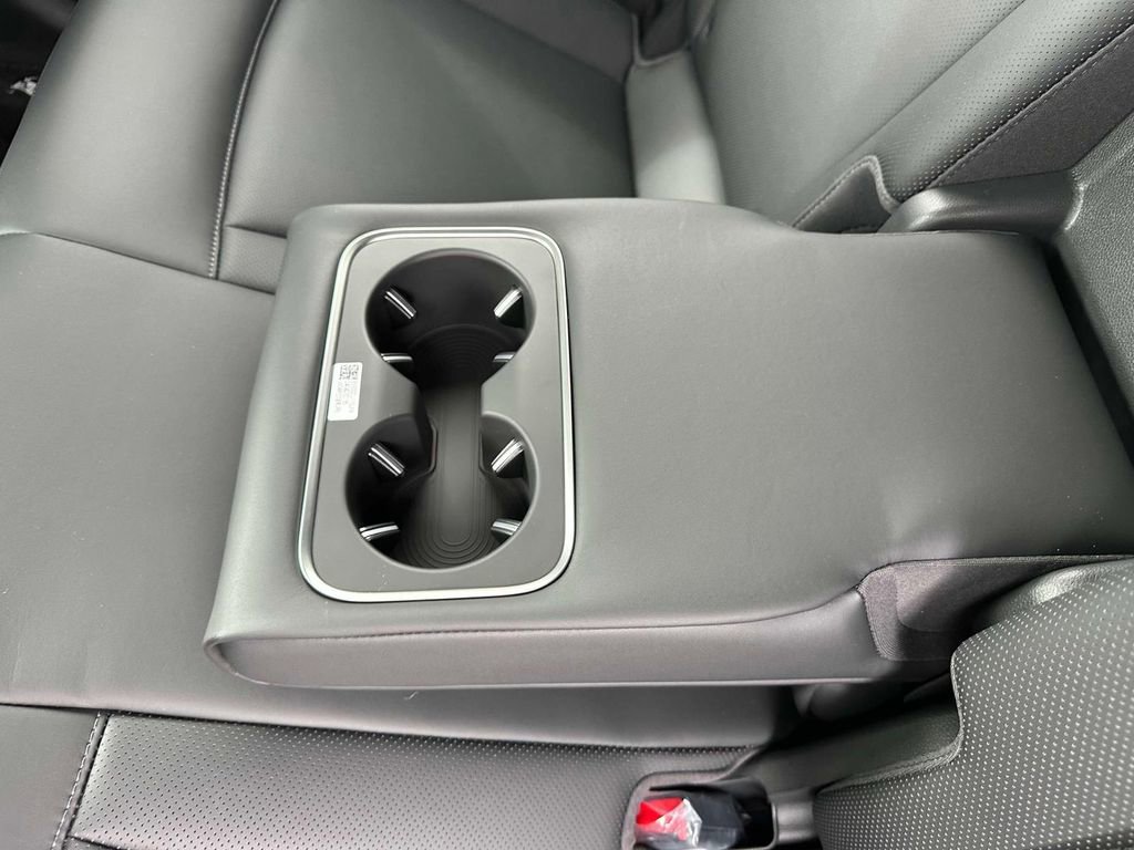 New 2025 Genesis GV60 Advanced image 13