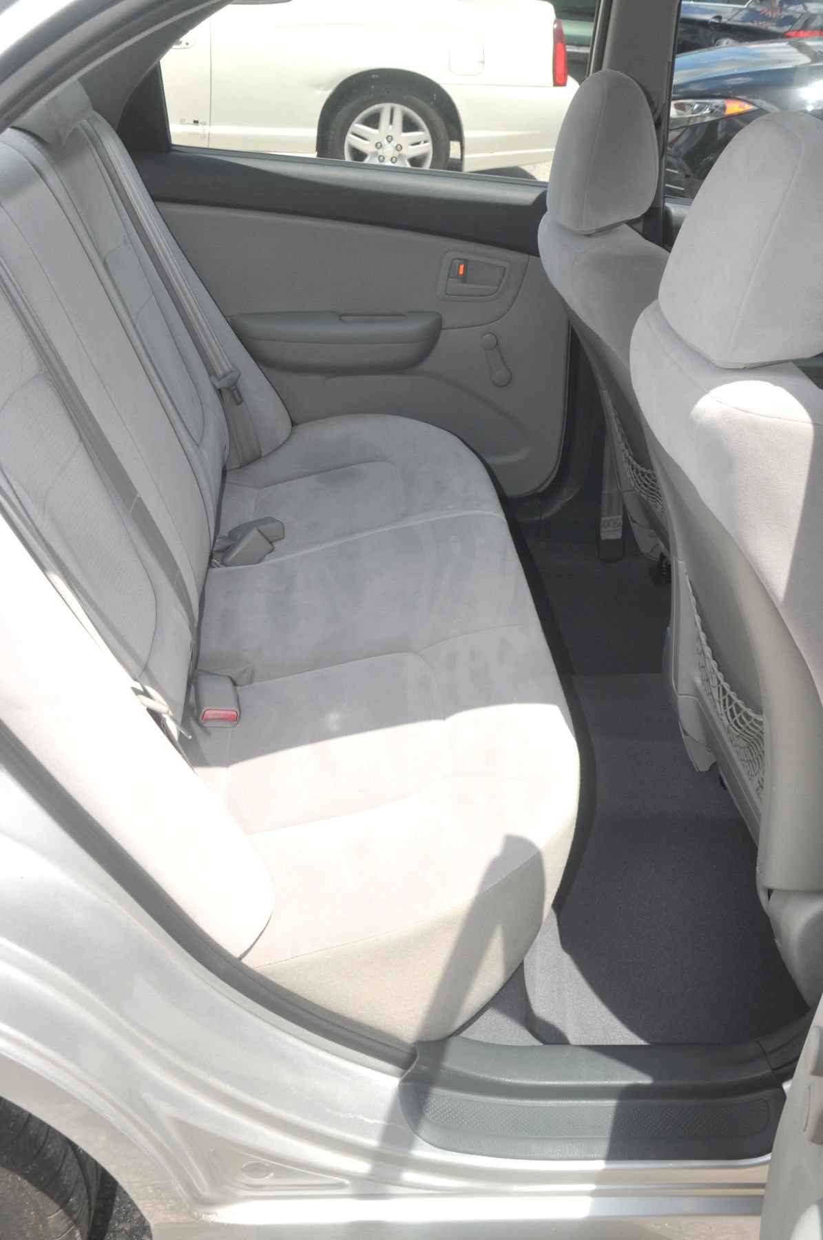 Used 2009 Kia Spectra LX FWD image 25