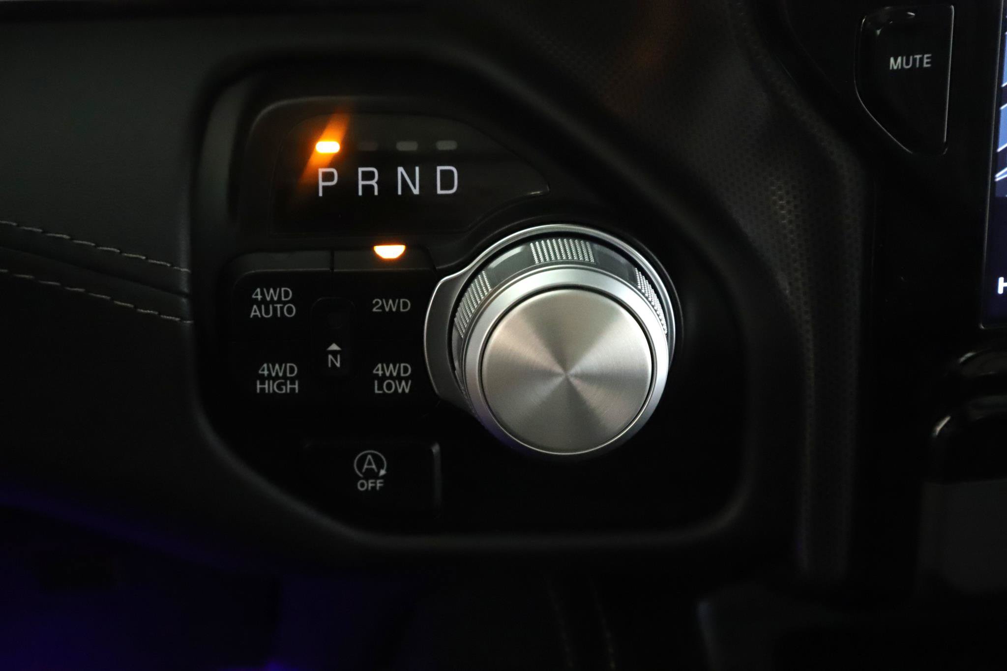 Used 2024 RAM 1500 Limited AWD/4WD image 16