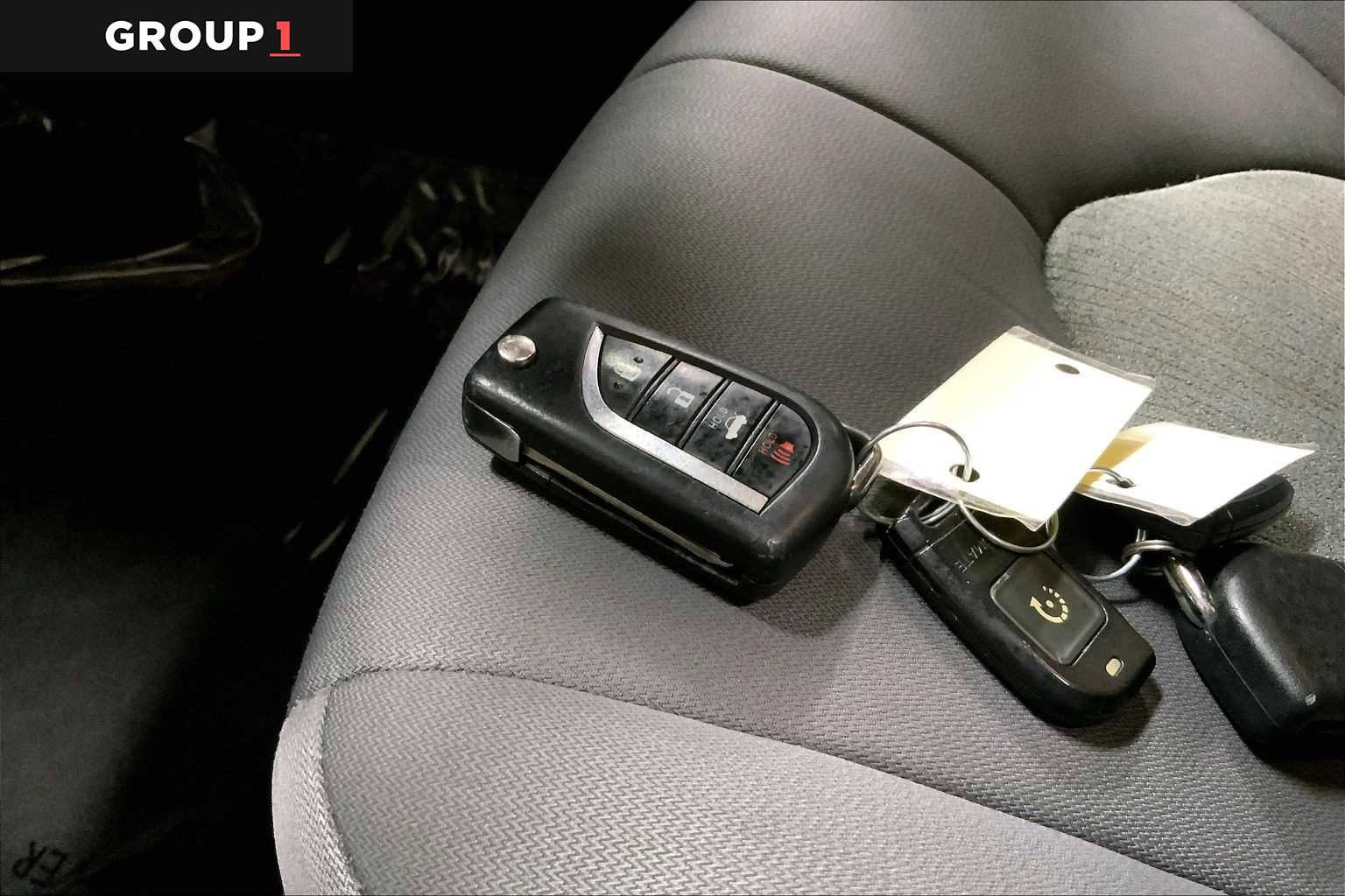 Used 2020 Toyota Camry LE w/ Cold Weather Package image 15