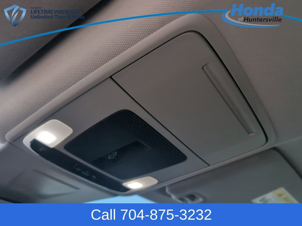 Used 2024 Honda Civic Touring image 30