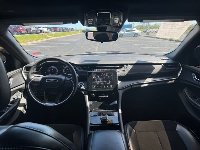 Used 2023 Jeep Grand Cherokee L Laredo image 17