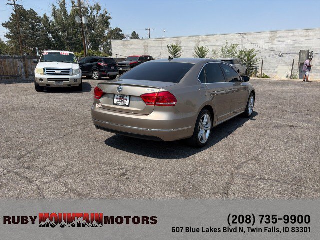 Used 2015 Volkswagen Passat TDI SEL Premium FWD image 7