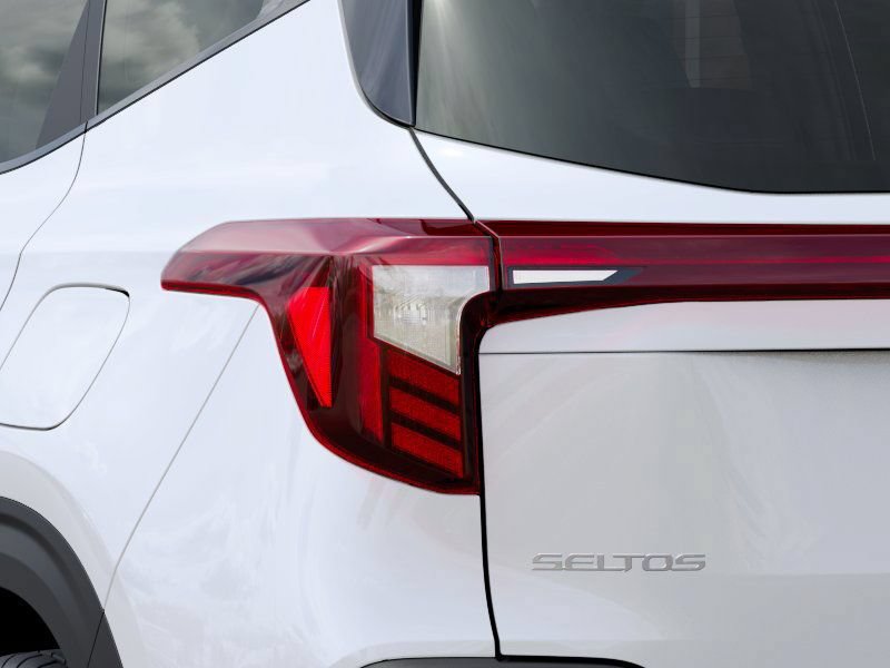 New 2026 Kia Seltos S FWD image 11