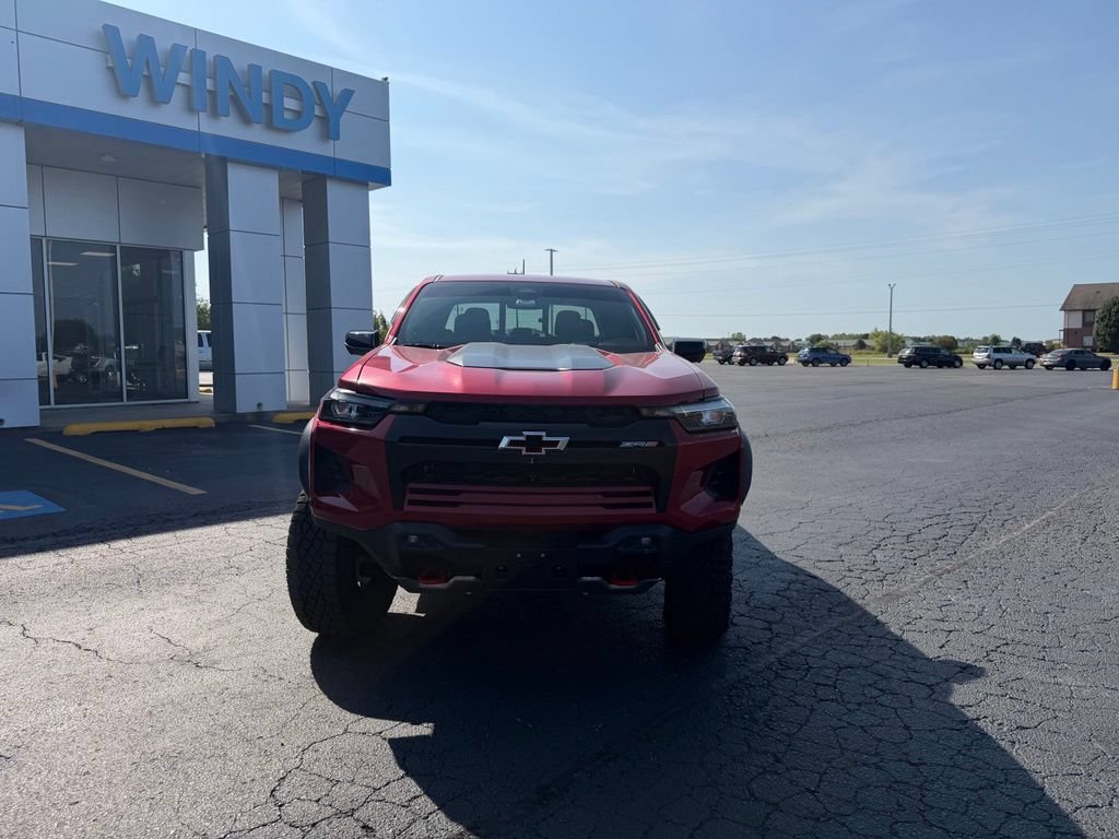 Used 2024 Chevrolet Colorado ZR2 w/ ZR2 Convenience Package III AWD/4WD image 4