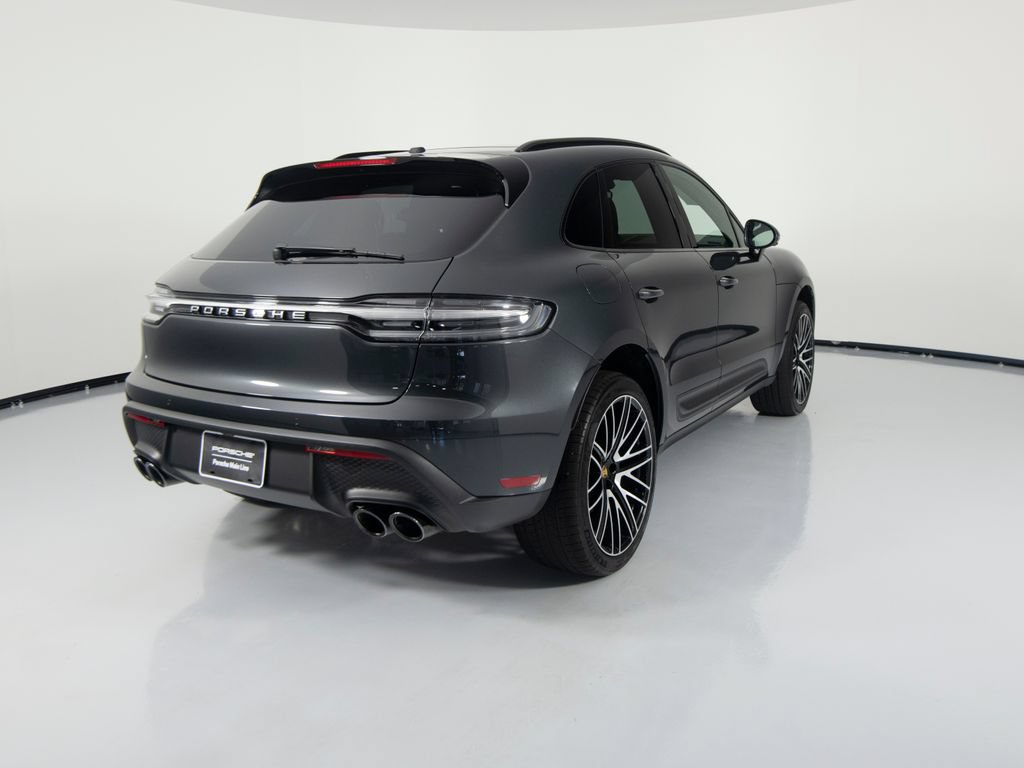 Certified 2026 Porsche Macan AWD/4WD image 10