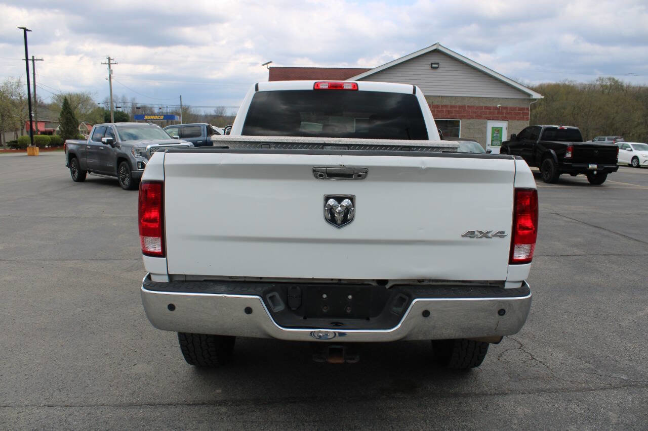 Used 2018 RAM 2500 Tradesman w/ Chrome Appearance Group image 4