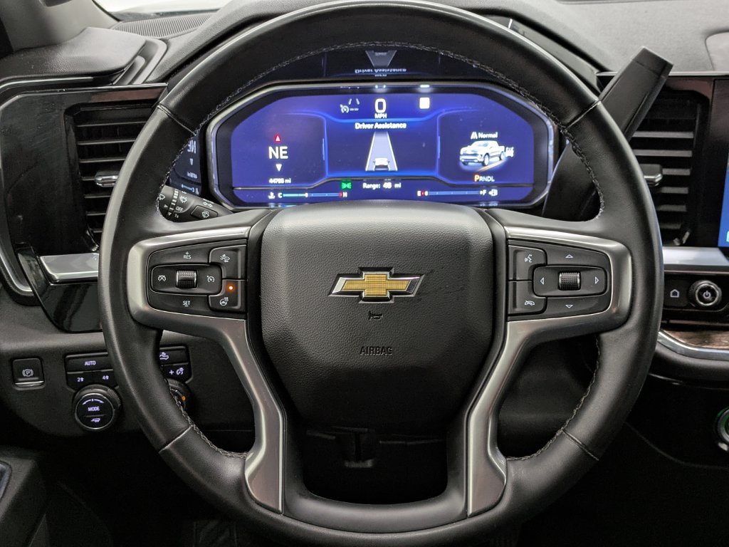 Used 2023 Chevrolet Silverado 1500 LT AWD/4WD image 29