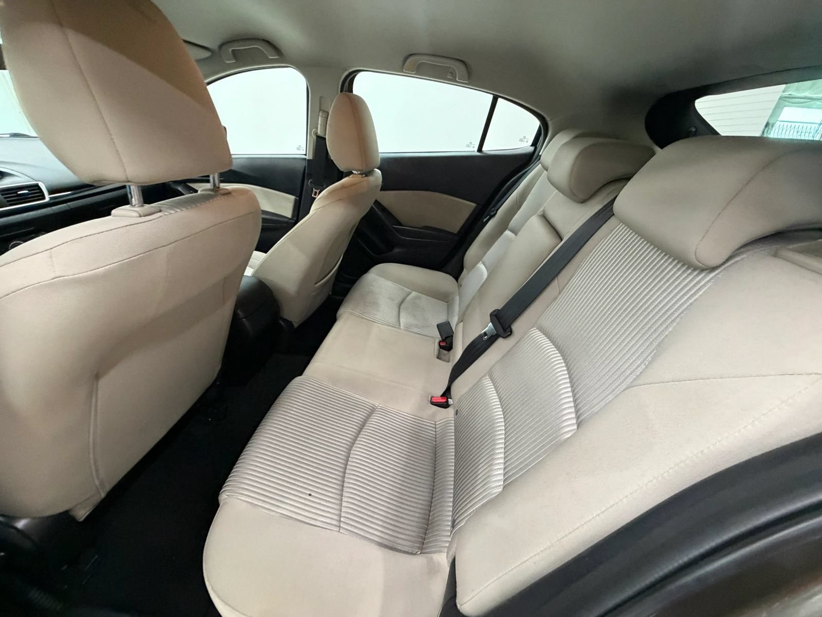 Used 2015 MAZDA MAZDA3 i Touring FWD image 16
