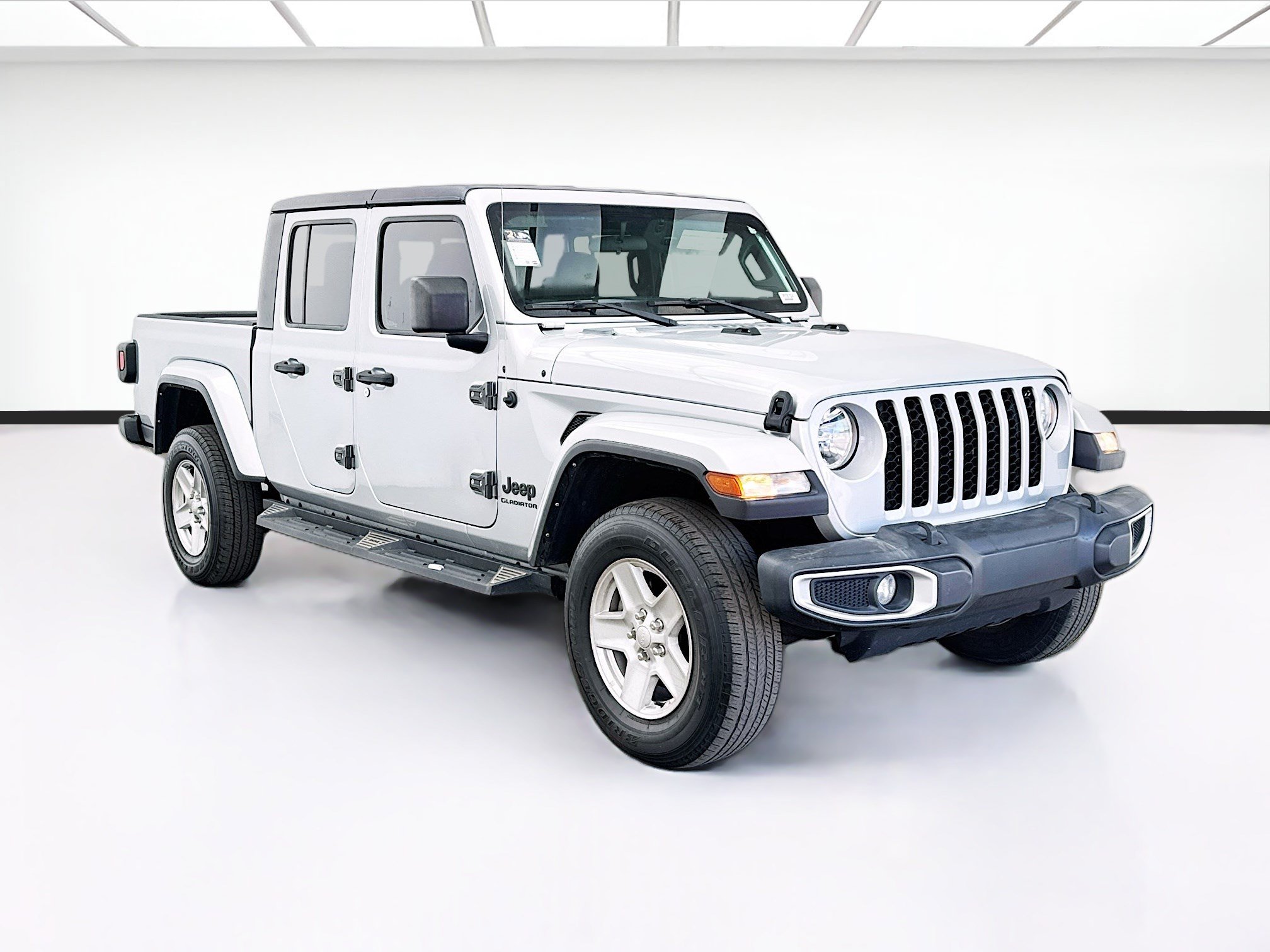 Used 2022 Jeep Gladiator Sport AWD/4WD image 3