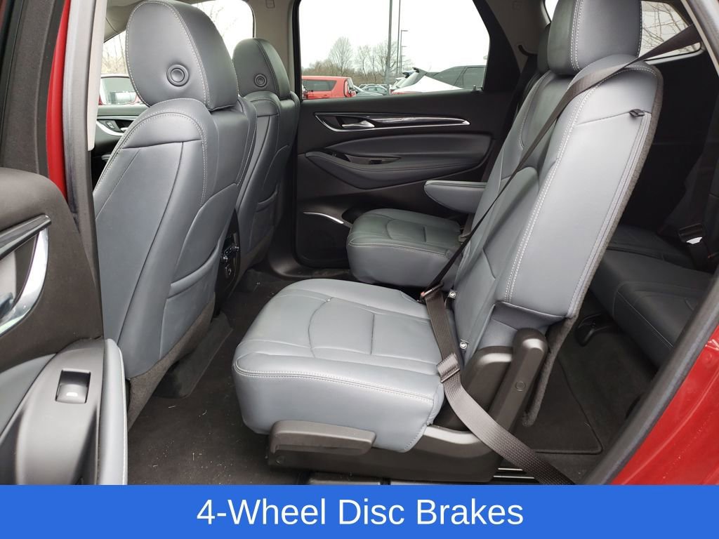 Used 2020 Buick Enclave Essence image 28