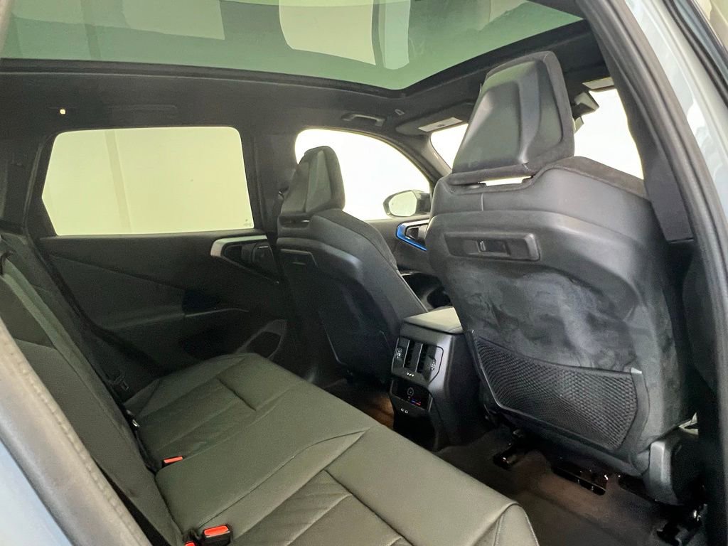 Certified 2025 BMW X3 M50 w/ Premium Package AWD/4WD image 9