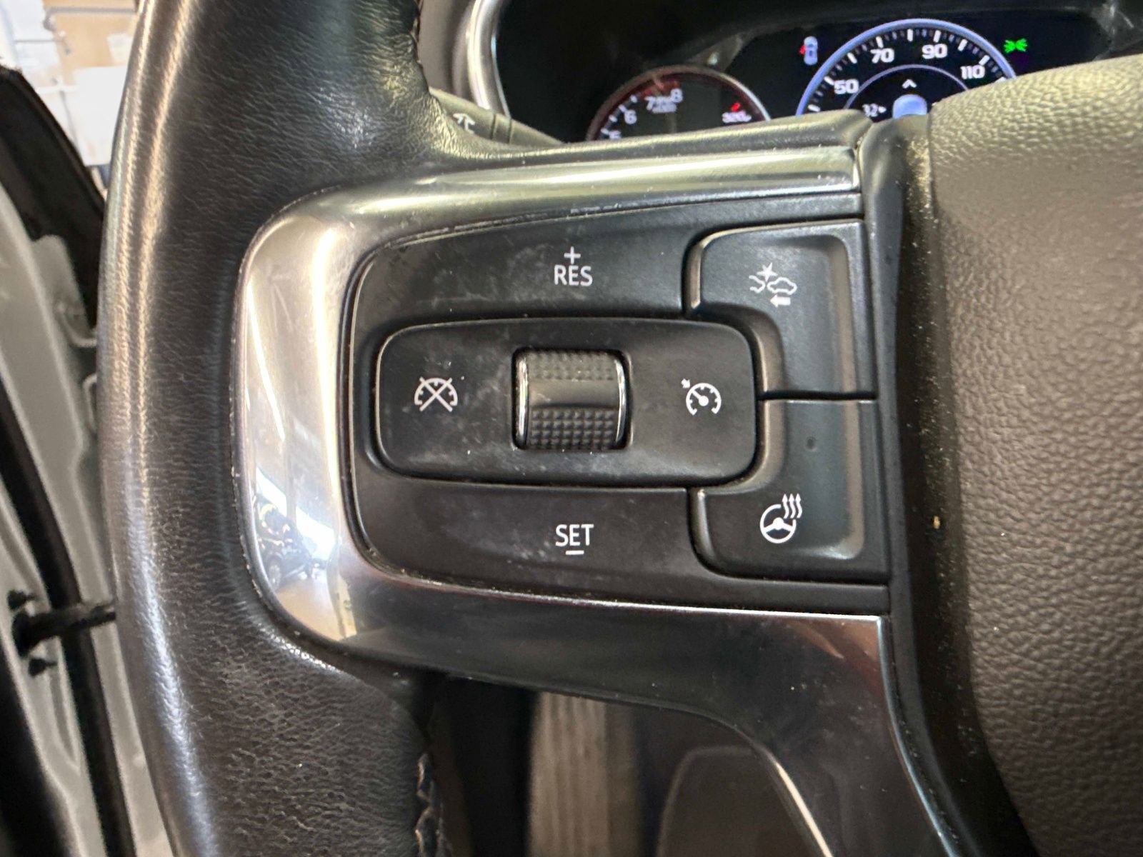 Used 2022 Chevrolet Blazer Premier image 29