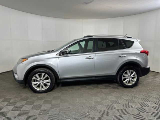 Used 2015 Toyota RAV4 Limited w/ Technology Package image 6