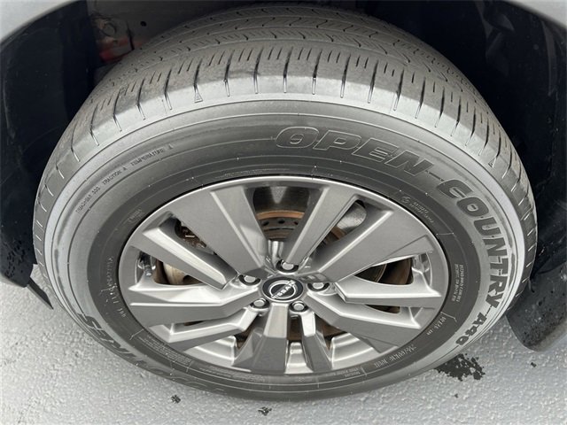 Used 2022 Nissan Pathfinder SV image 17