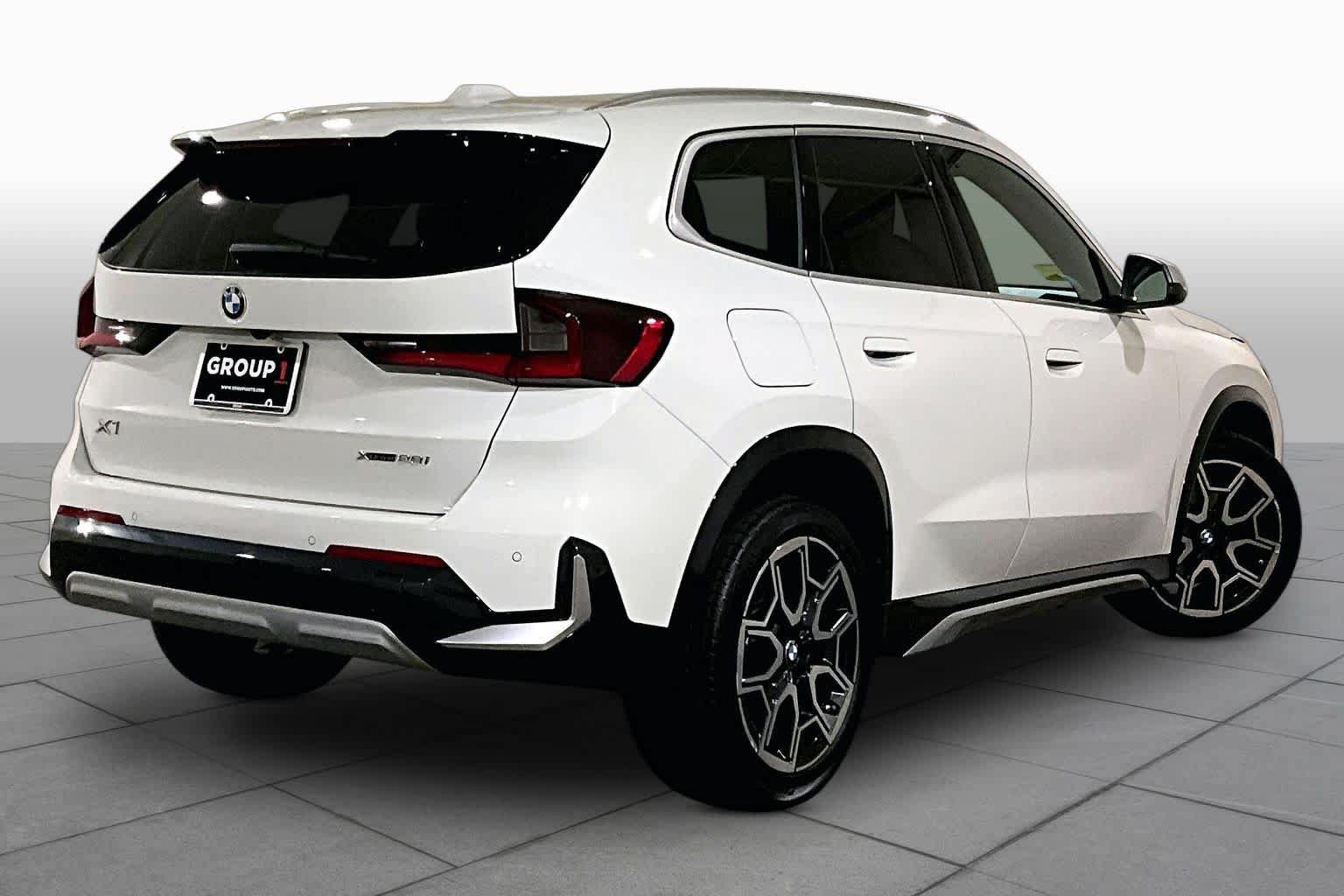 Used 2023 BMW X1 xDrive28i w/ Premium Package AWD/4WD image 12