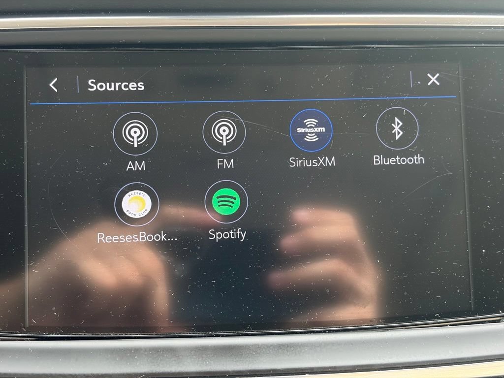 Used 2023 Buick Enclave Avenir w/ Avenir Technology Package AWD/4WD image 39