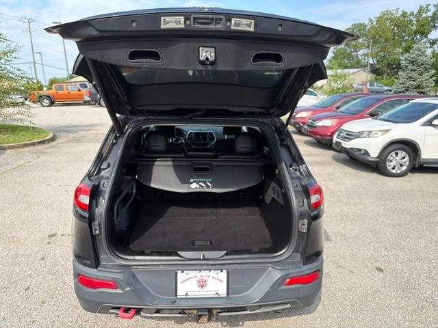 Used 2014 Jeep Cherokee Trailhawk w/ Comfort/Convenience Group AWD/4WD image 21
