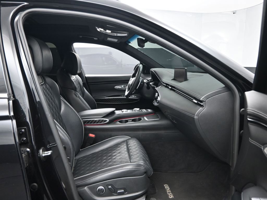 Used 2023 Genesis GV70 3.5T Sport w/ Sport Prestige Package image 28