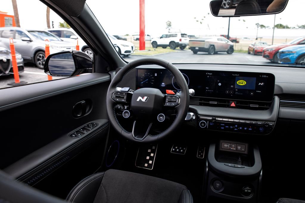 Used 2025 Hyundai Ioniq 5 N AWD/4WD image 9