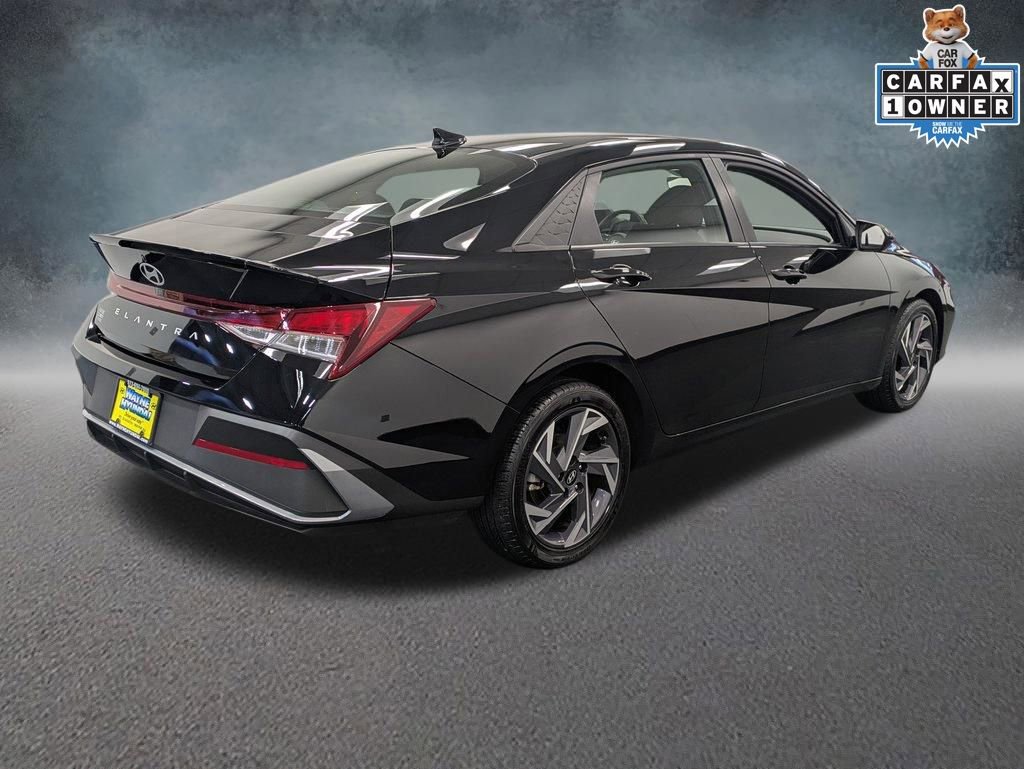 Certified 2025 Hyundai Elantra Sport image 5