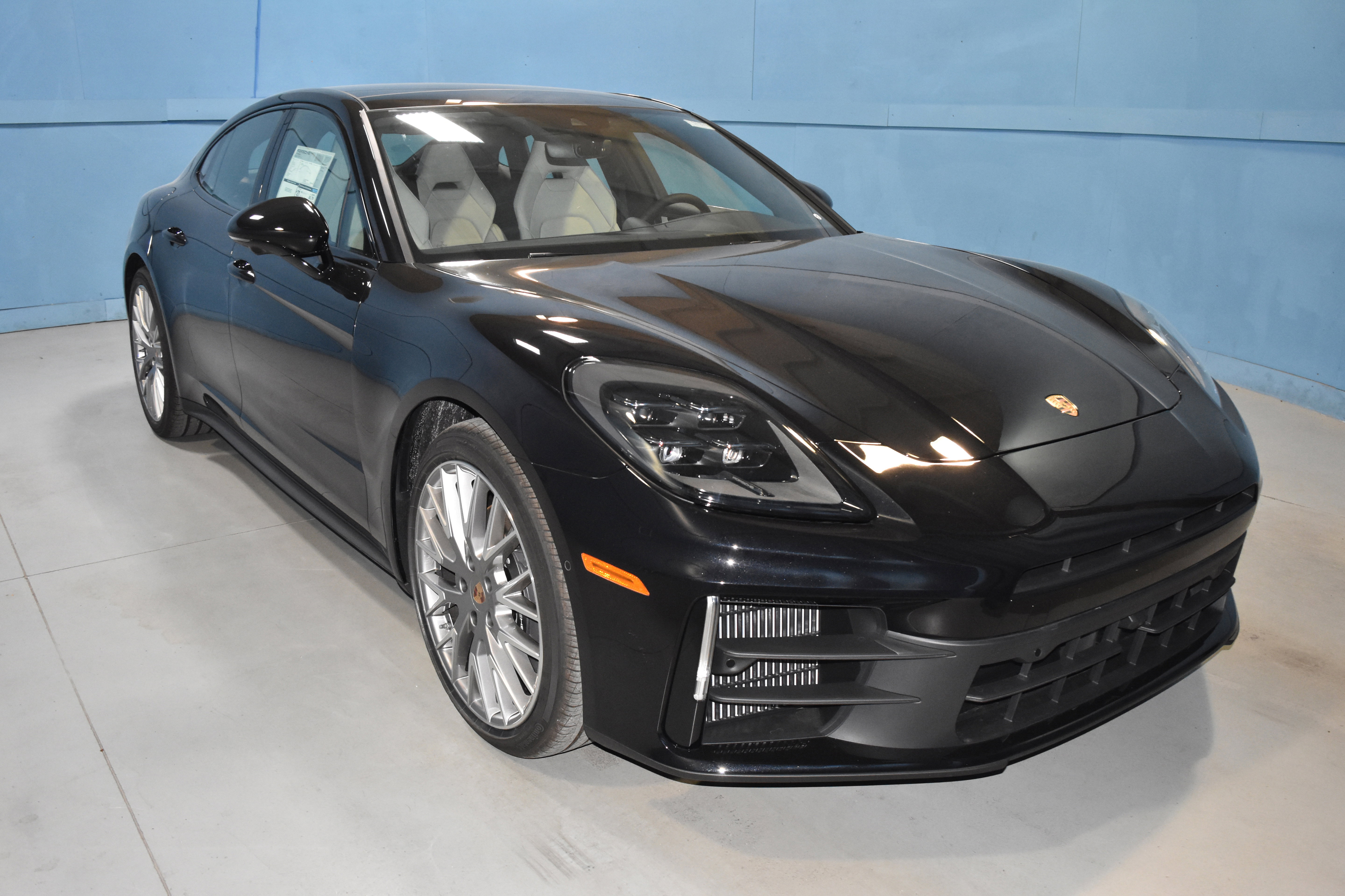 New 2025 Porsche Panamera 4 image 22