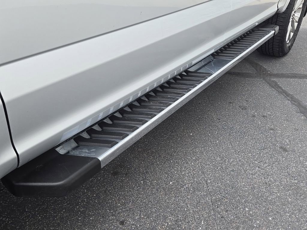 Used 2015 Ford F150 Lariat w/ Equipment Group 502A Luxury AWD/4WD image 13