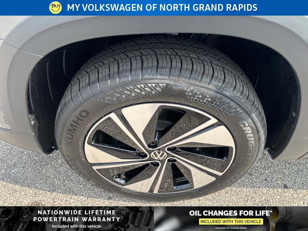 New 2026 Volkswagen Taos SE AWD/4WD image 9