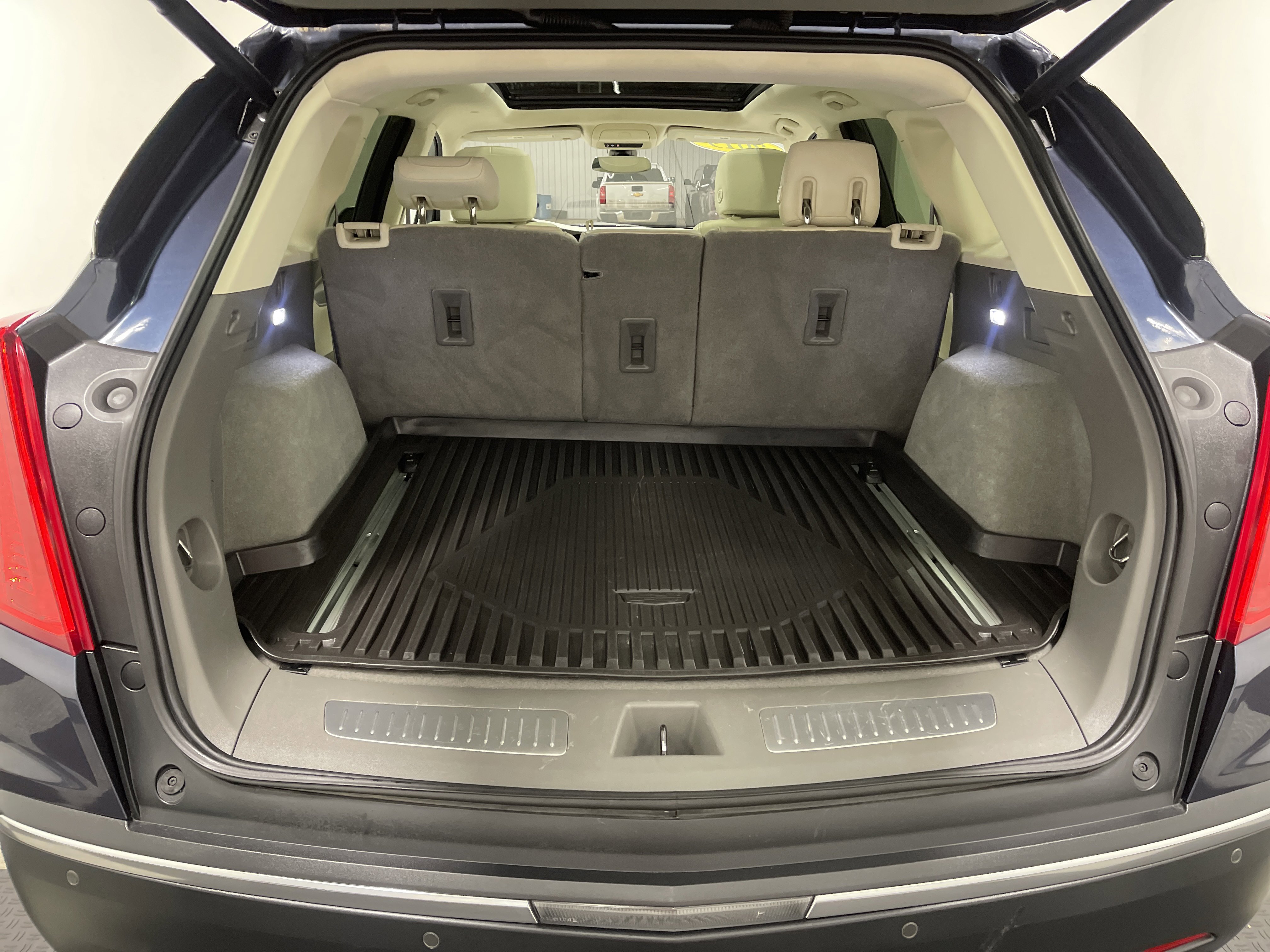 Used 2019 Cadillac XT5 Luxury AWD/4WD image 18