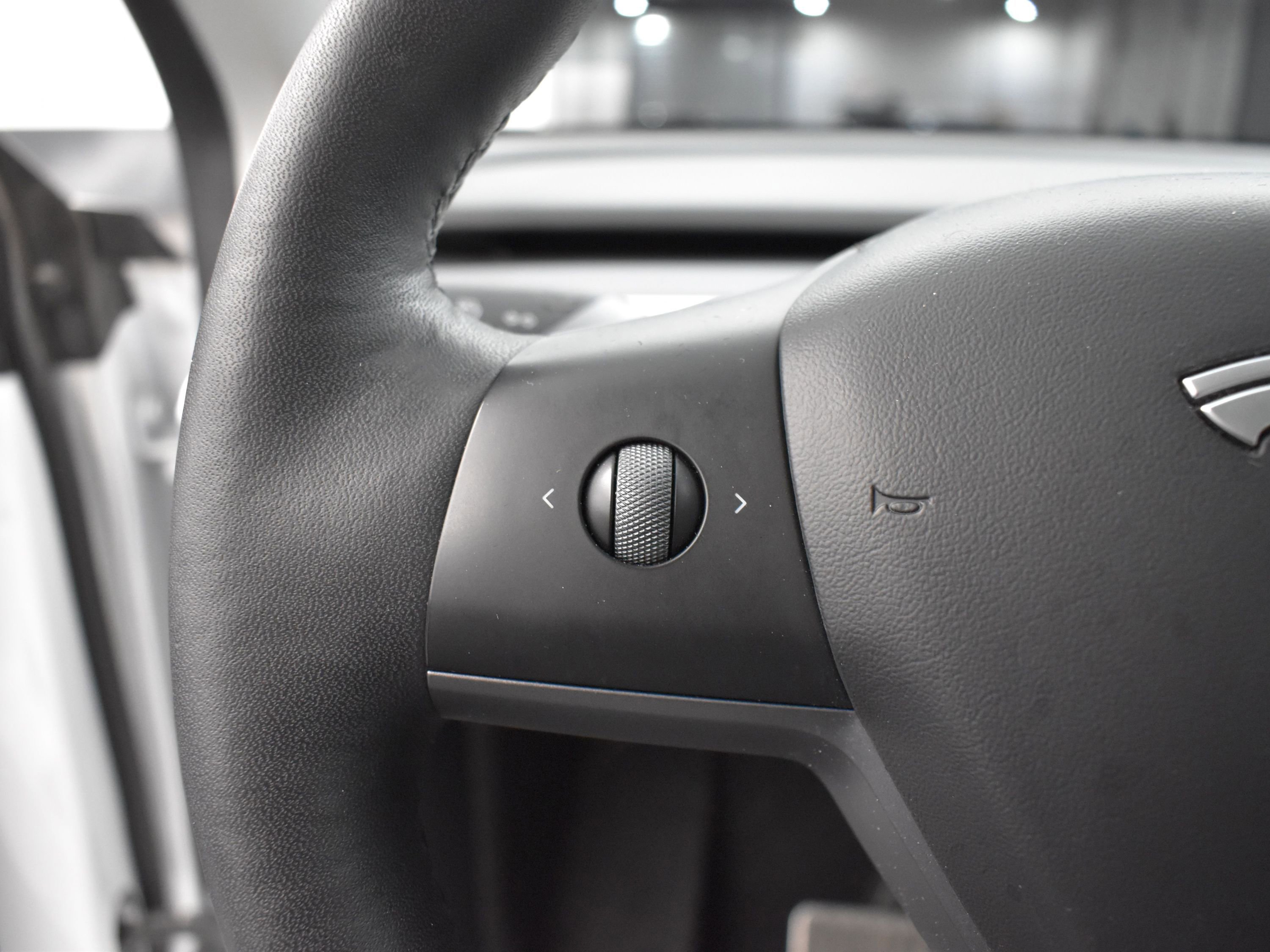 Used 2021 Tesla Model Y Long Range image 6