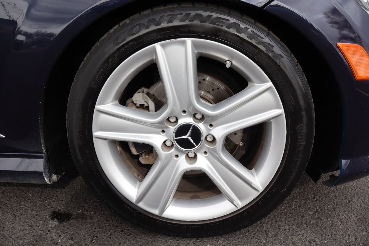 Used 2011 Mercedes-Benz C 300 4MATIC Sedan image 44