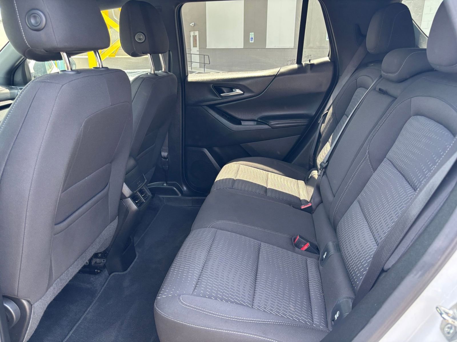 Used 2025 Chevrolet Equinox LT FWD image 25