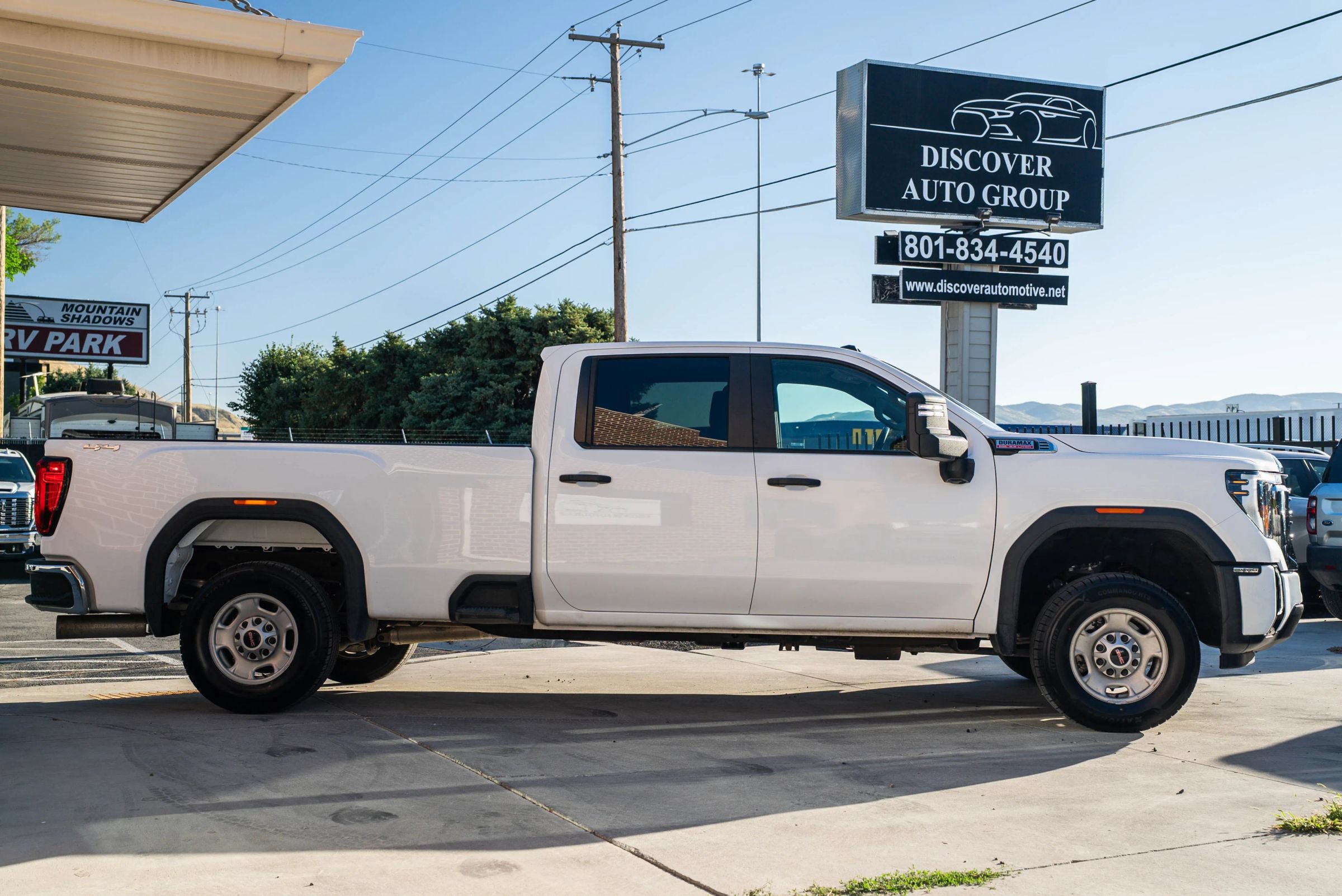 Used 2024 GMC Sierra 2500 Pro w/ Convenience Package AWD/4WD image 9