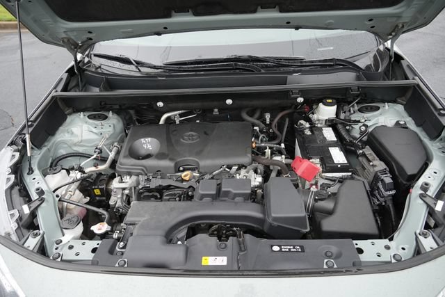 Used 2022 Toyota RAV4 XLE FWD image 14