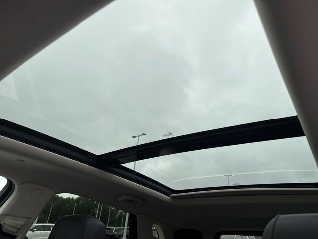 Used 2017 Cadillac XT5 Luxury w/ Driver Awareness Package image 54