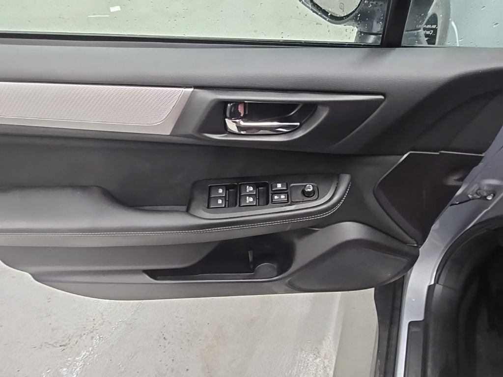 Used 2018 Subaru Outback 2.5i Premium AWD/4WD image 10